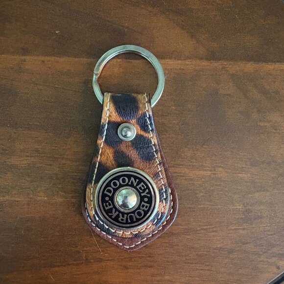 Dooney Bourke Cheetah Key Ring - Picture 1 of 3